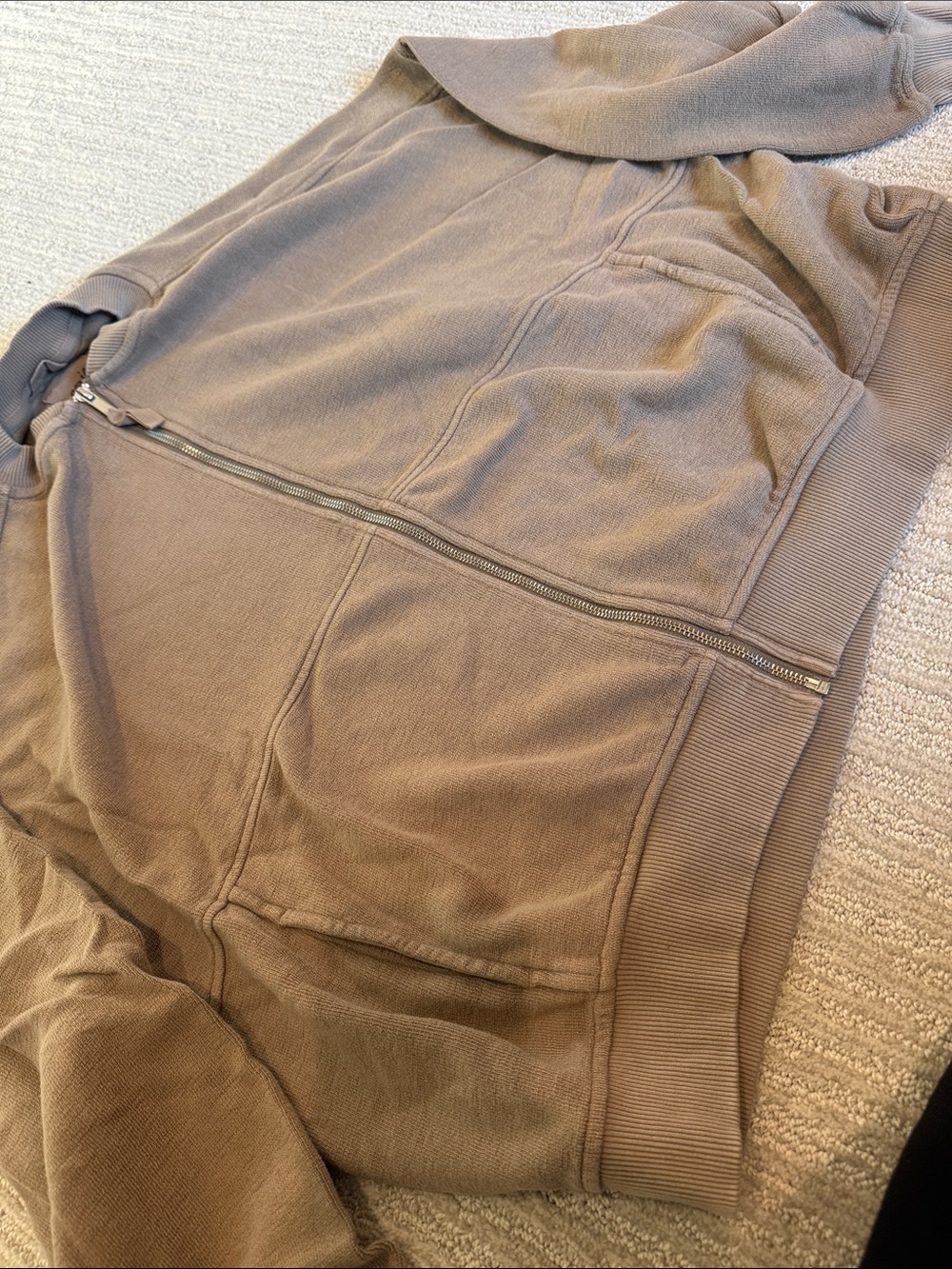 Aerie Women’s Full-Zip Comfy Bomber Jacket - Taupe - Picture 4 of 4